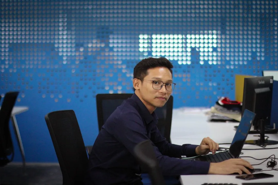 江苏光伏组件与普通太阳能板有什么区别？采购选型对比指南