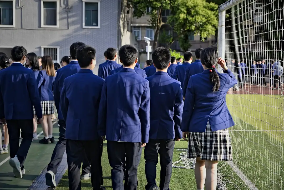 江苏光伏制造企业如何应对最新双碳政策要求