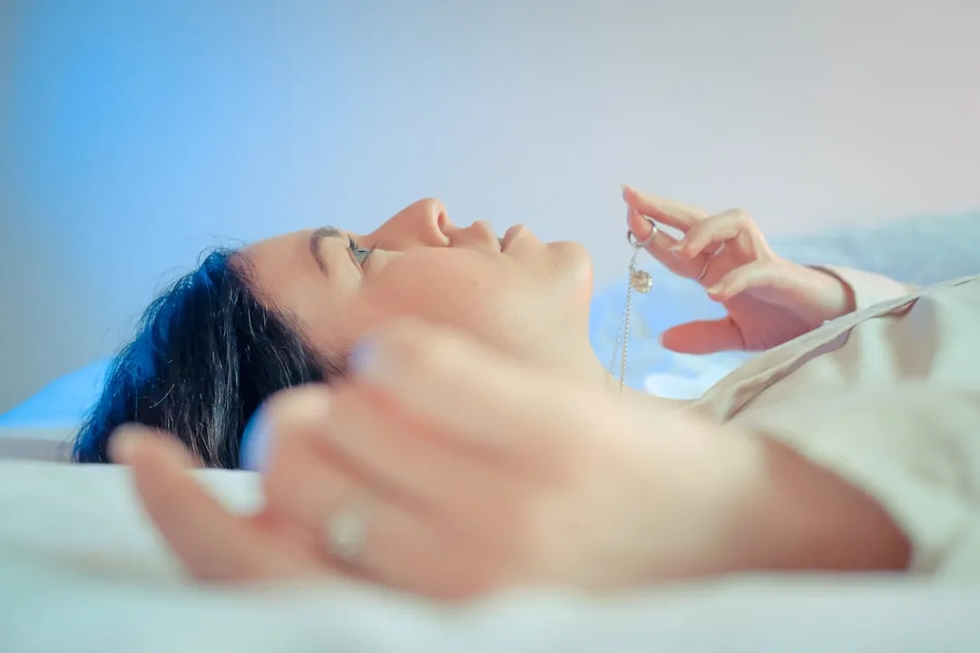 江苏佳大光电科技光伏组件选型参数与发电效率对比分析