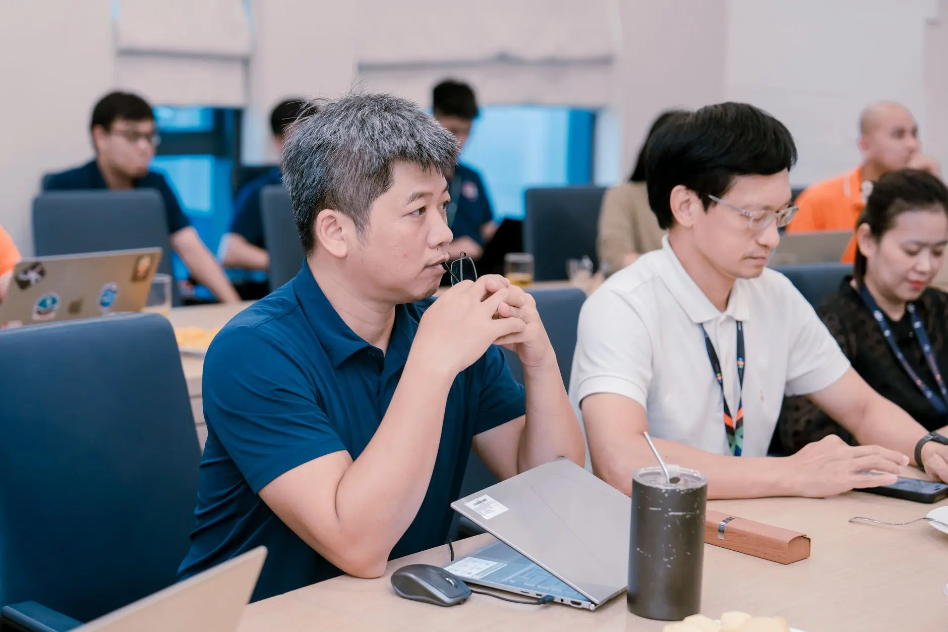 光伏组件发电效率提升路径：从材料选型到工艺优化实践
