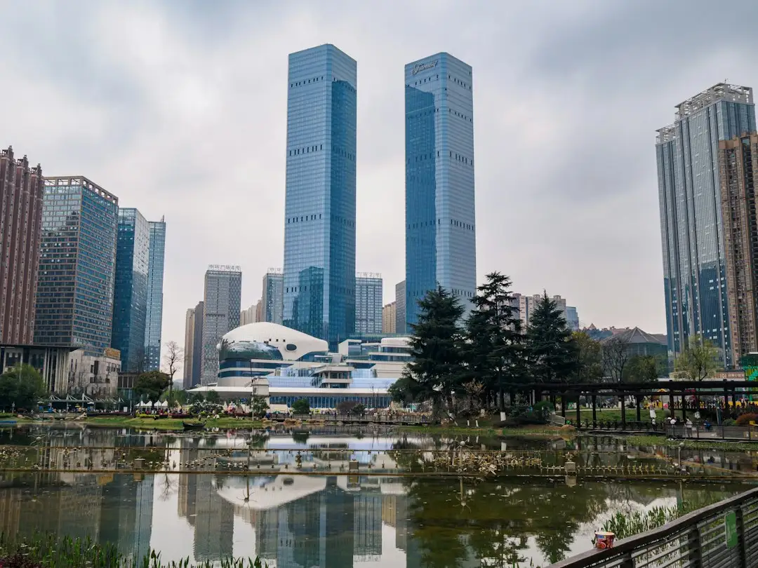 江苏光伏组件选型指南：如何匹配太阳能工程项目的发电需求